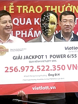 Vietlott 'nổ' Jackpot hơn 17 tỉ đồng trong kỳ quay cuối năm