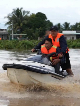 Mưa lũ ở Bình Thuận cũ gây ngập gần 3.300 căn nhà, 1 người chết
