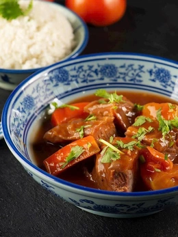 Bò kho, bò nhúng giấm, bò lúc lắc, bò né lọt top những món ăn từ thịt bò ngon nhất thế giới
