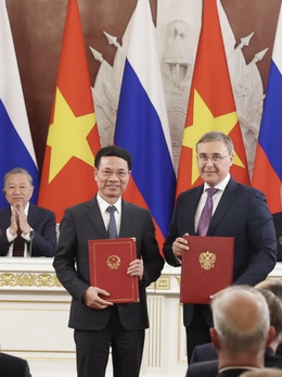 Việt Nam và Nga trao nhiều văn kiện hợp tác trên nhiều lĩnh vực