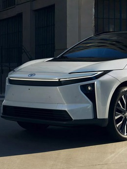 SUV từng về Việt Nam Toyota bZ4X đổi tên, nâng cấp lớn