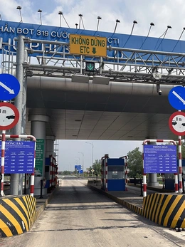 Tài xế bức xúc bị thu phí hai lần khi rẽ vào Nhơn Trạch từ cao tốc TP.HCM - Long Thành - Dầu Giây