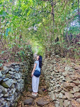 Làng đá bên biển Phú Yên