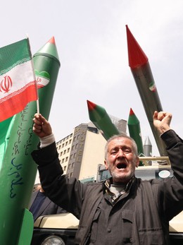 CBS News: Israel sẵn sàng tấn công Iran, Mỹ cảnh báo công dân rời khu vực