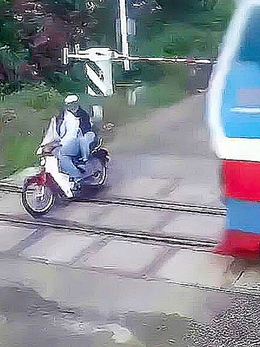 Vụ 2 người bị tàu hỏa tông chết ở Phú Yên: Hé lộ nguyên nhân tai nạn