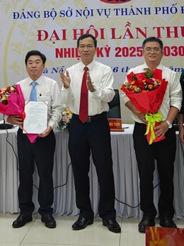Đà Nẵng lần đầu thành lập Chi bộ đặc khu Hoàng Sa