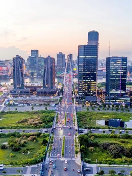 Phân vùng chiến lược, định hướng không gian phát triển mới cho siêu đô thị TP.HCM