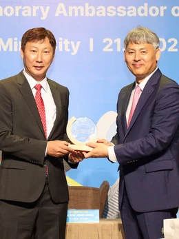 HLV Kim Sang Sik đảm nhiệm vai trò mới