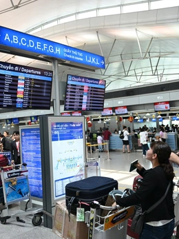 Khách đi tour Úc phẫn nộ vì delay chuyến bay kéo dài của Jetstar