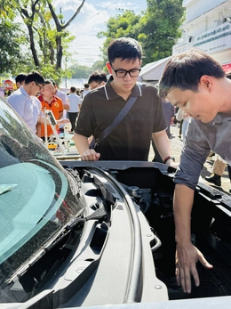 Nhiều cách tư vấn xét tuyển đại học 'độc, lạ'
