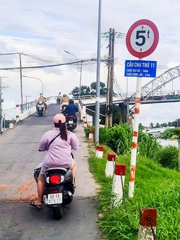 Miệt Thứ có còn xa lắc xa lơ - Kỳ 1: Tìm quê Sơn Nam bận quần đùi, đá cá lia thia