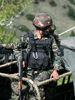 Ấn Độ tuyên bố tiêu diệt 3 'người nước ngoài' sau đấu súng ở Kashmir