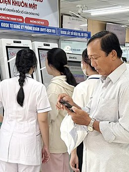 Bảo hiểm trả tiền khám dịch vụ, còn vướng gì?
