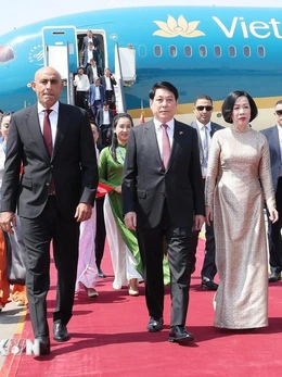 Chủ tịch nước Lương Cường bắt đầu chuyến thăm cấp Nhà nước Cộng hòa Ai Cập