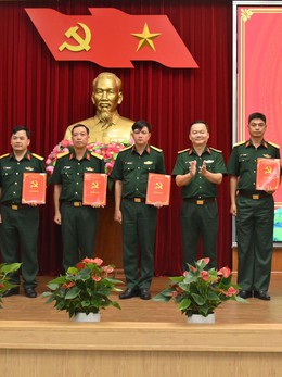 Đồng Nai bổ nhiệm chức vụ chỉ huy trưởng 95 phường, xã