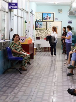 TP.HCM sáp nhập trung tâm y tế khu vực, người dân đăng ký BHYT ra sao?