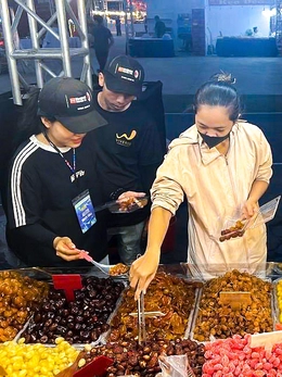 Chơi Tết kiểu mới: Trải nghiệm, đặc sản và tình thân