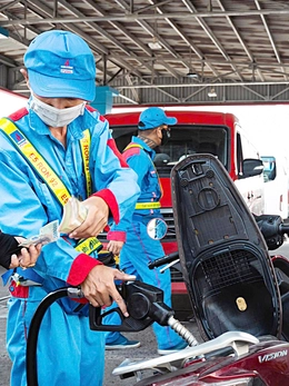 Trao quyền định giá, thị trường xăng dầu biến chuyển ra sao?