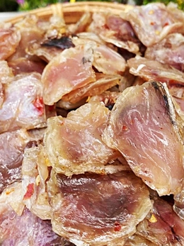 Săn đặc sản ăn chơi ngày Tết - Kỳ 4: Nhâm nhi má cá lóc một nắng, ốc gác bếp miền Tây