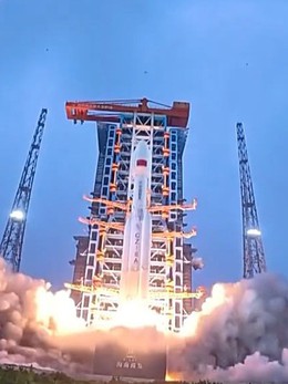 Trung Quốc: Gần 100 vụ phóng tàu vũ trụ trong năm 2025