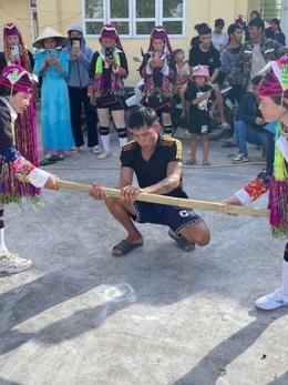 Quảng Ninh hỗ trợ mỗi thôn, tổ dân phố 10 triệu đồng đón Tết