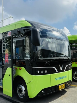 Thêm 169 xe buýt điện lăn bánh, TP.HCM dần xanh hóa giao thông công cộng