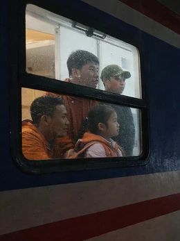 Vé tàu từ Quảng Trị vào TP.HCM đến đầu tháng 3 mới 'hạ nhiệt', bến xe báo 'còn vé'