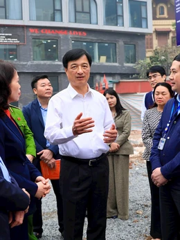 Bí thư Hà Nội yêu cầu xử lý nhà siêu mỏng, siêu méo sau giải phóng mặt bằng