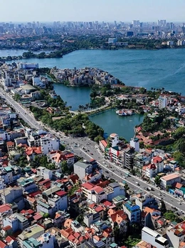 Hà Nội rào chắn đường Nghi Tàm, tổ chức lại giao thông đường Âu Cơ để thi công cầu Tứ Liên