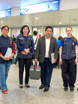 Từ vụ ngộ độc phải chờ thuốc viện trợ nước ngoài: Tiến độ trung tâm trữ thuốc hiếm ra sao?