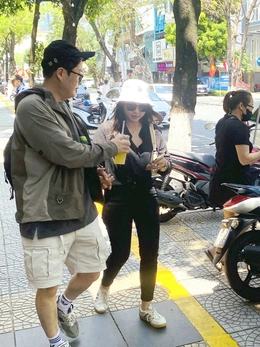 Trả lại vỉa hè: Không chỉ là dẹp hàng rong