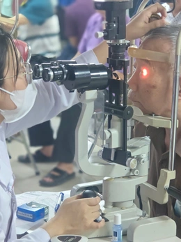 Người cao tuổi sống chung với 4-5 bệnh lý, cần mô hình chăm sóc không chỉ là ‘chữa bệnh’