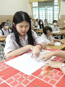 26/34 địa phương đã công bố môn thi thứ ba vào lớp 10