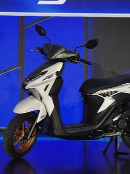 Yamaha Gear ra mắt Việt Nam đấu Honda Vision: Giá từ hơn 30,4 triệu đồng, động cơ hybrid, smartkey