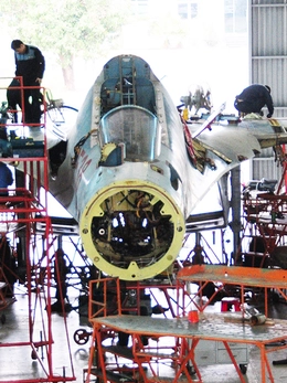 Đang học thạc sĩ, chưa nhập ngũ, có dự tuyển viên chức quốc phòng?