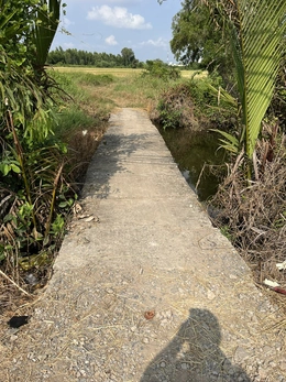 Phát hiện nam thanh niên dương tính ma túy, nằm chết trên cầu