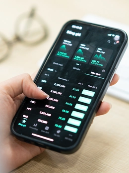 Chứng khoán Việt Nam tăng gần 17 điểm, hòa cùng sắc xanh châu Á