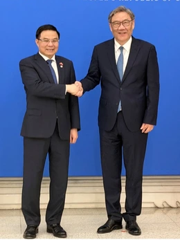 Bộ trưởng Thương mại Trung Quốc: Tạo thuận lợi để Việt Nam xuất khẩu qua thương mại điện tử