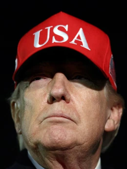 Ông Trump cảnh báo: 'Cần cẩn trọng' với các hệ thống AI tiên tiến