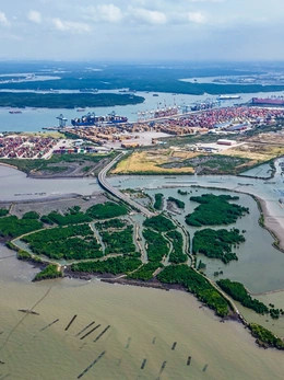 Flycam trên cù lao Phú Long ngắm toàn cảnh vị trí xây cảng container Cái Mép Hạ 50.200 tỉ đồng