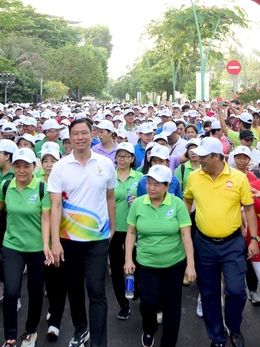 1.000 người đi bộ trên đường Hoàng Sa, Trường Sa gây quỹ biển đảo