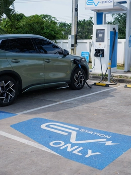 Thái Lan lên kế hoạch đưa 300.000 xe điện ra đường, ưu đãi thuế đến 80%