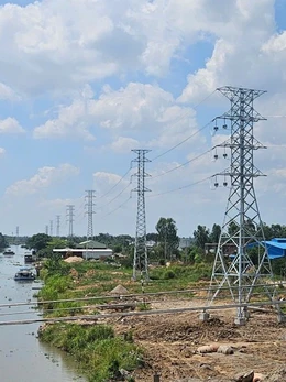 Đóng điện 51 công trình điện khắp miền Nam dịp 30-4