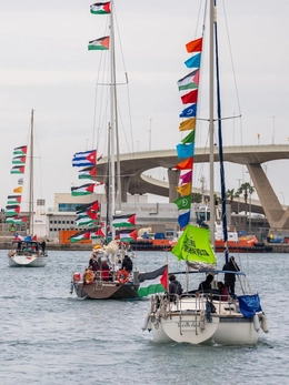 Israel chặn thuyền cứu trợ Gaza trên vùng biển quốc tế, nhiều nước phản đối