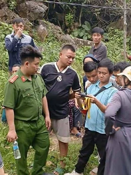 Dùng flycam tìm người đàn ông mất tích trong rừng