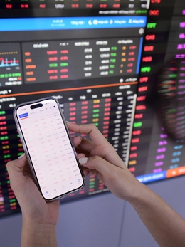 Chứng khoán 7-4: Cổ phiếu liên tục sụt giảm, khi nào nhà đầu tư nên mua để trung bình giá?