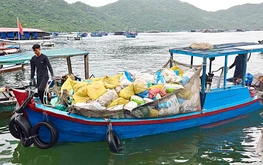 Community-backed marine waste collection model transforms Vietnam’s bay