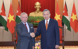 Breakfast @ Tuoi Tre News — November 13
