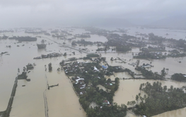 Heavy rains forecast to continue in central Vietnam, further storms possible in East Vietnam Sea
