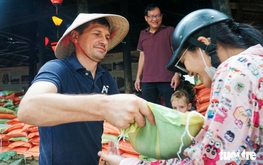 Breakfast @ Tuoi Tre News — November 30